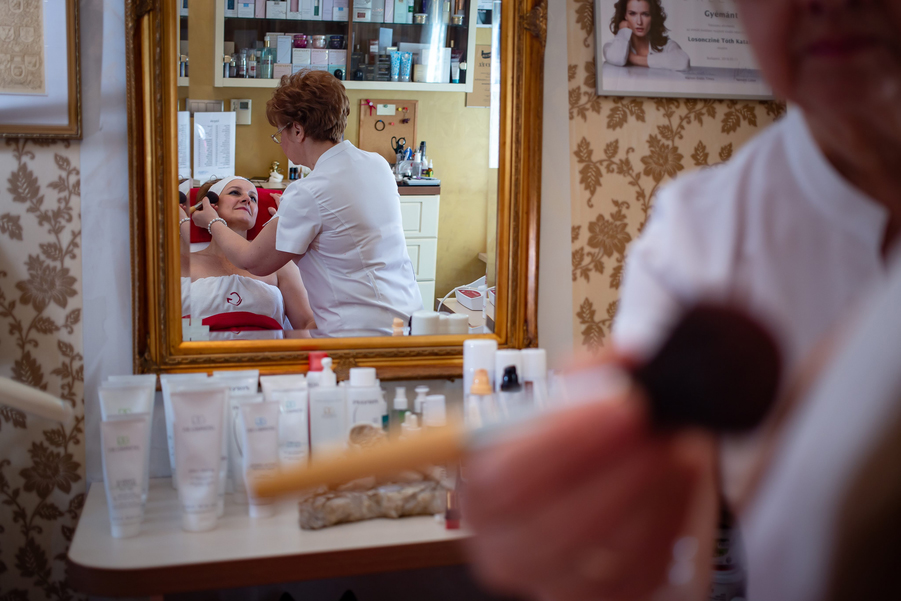 Losoncziné Tóth Katalin kozmetikus mester – kép