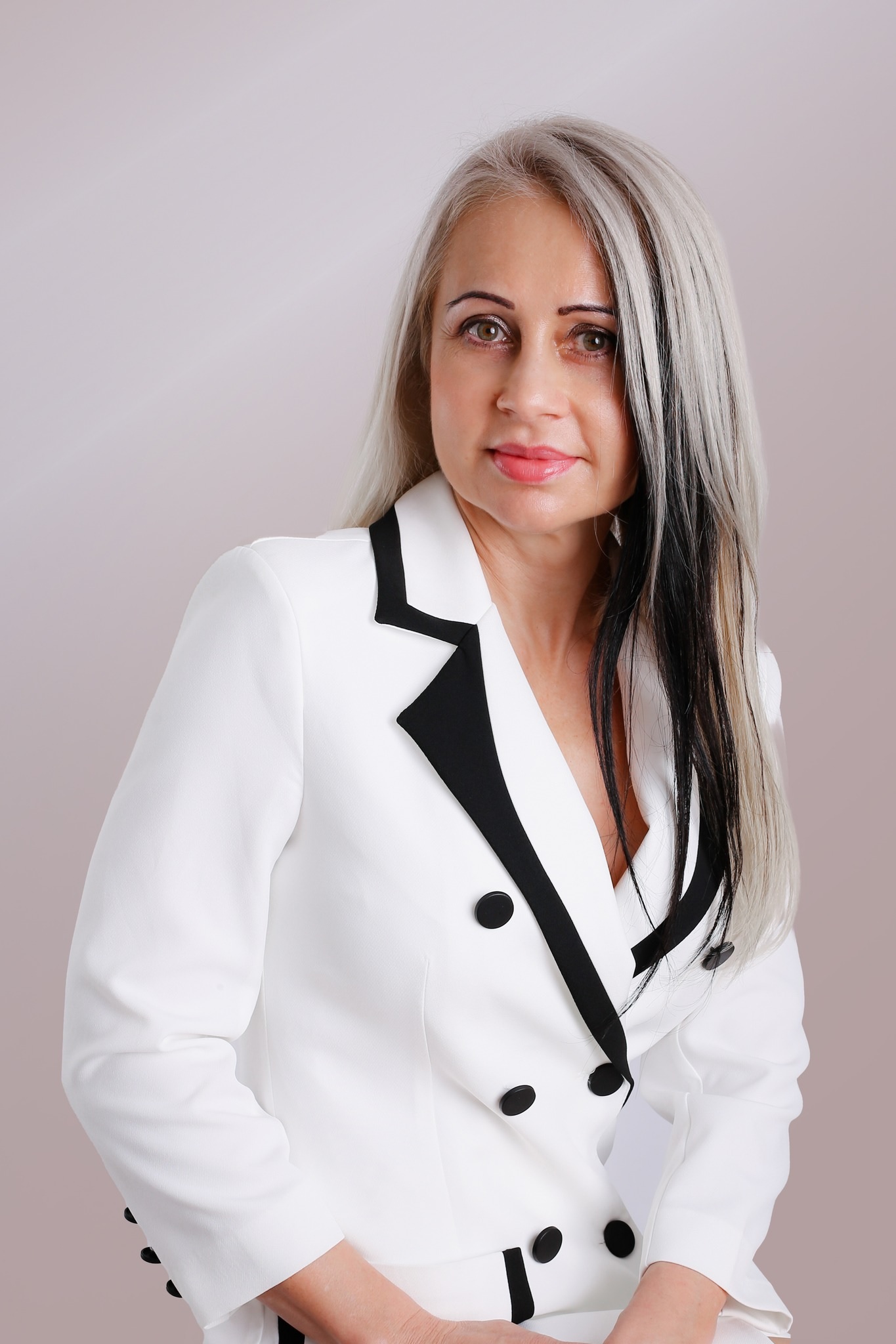 dr-Hanak-Eva-borgyogyasz-Debrecen