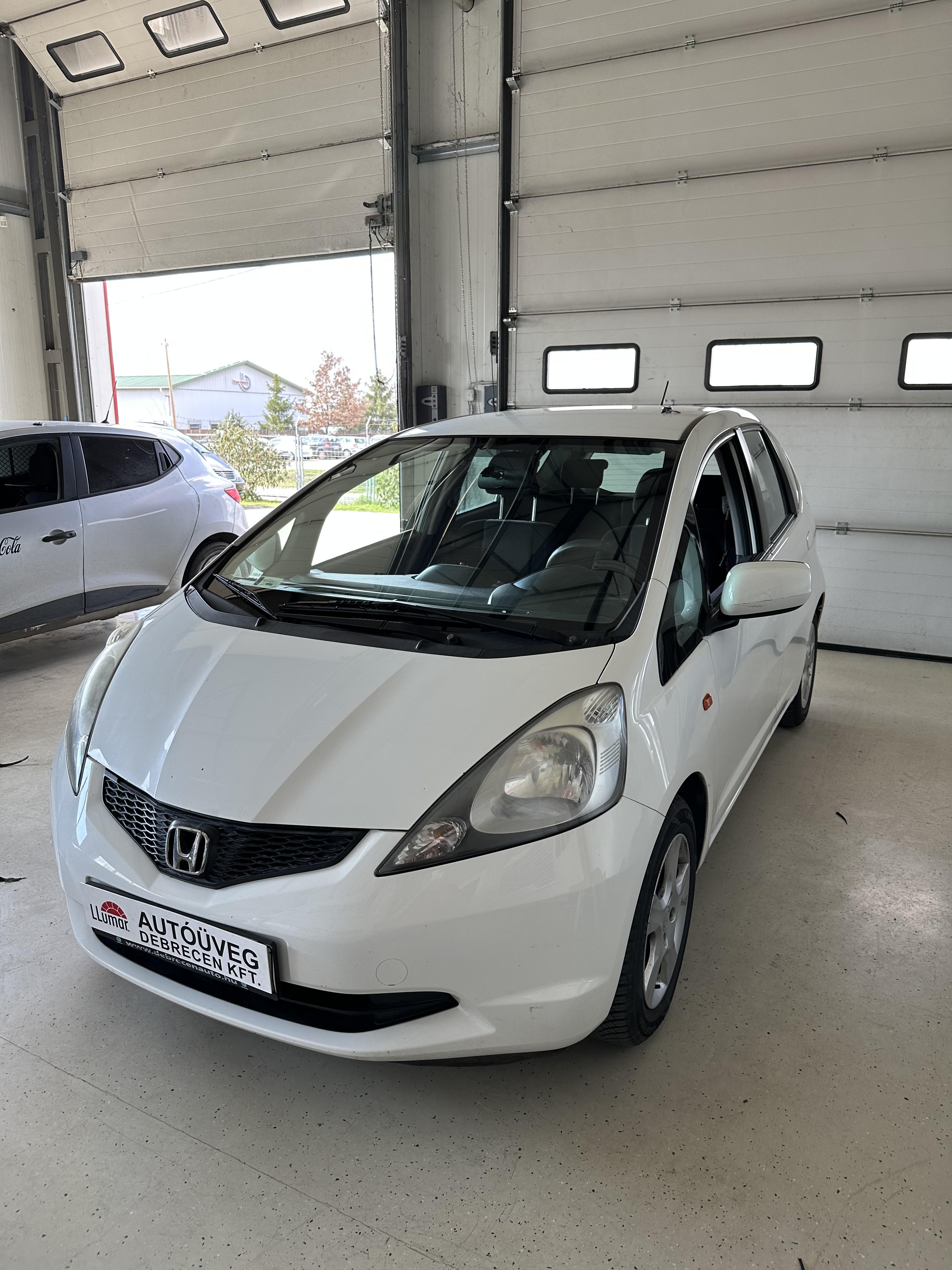 honda-jazz-szelvedo-Debrecen